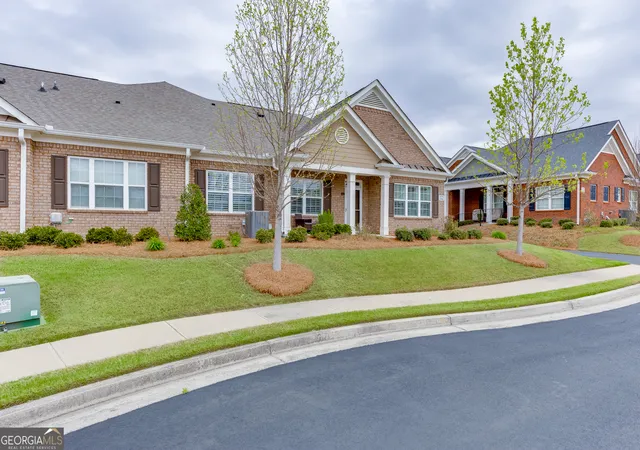 3rd image of 3765 Ridgehurst Ln, Buford, GA 30519 | MLS# 10722541