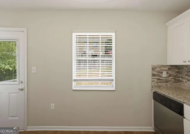 Photo 4 of Sale Pending at 4039 Codel St SW, Atlanta, GA 30331 | MLS# 10780181 | Listing updated on 2026-07-28