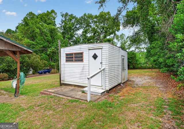 Homes for sale in Douglas, GA | 417 E Sellers St, Douglas, GA 31533 | MLS# 10752987