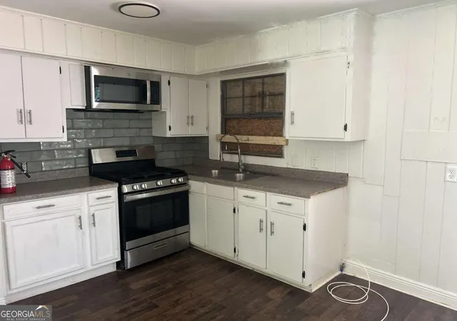 5th image of 2740 Santa Barbara Dr Nw, Atlanta, GA 30318 | MLS# 10813458