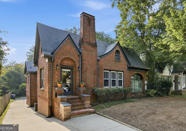 Photo 2 of Single family home for sale at 866 Moreland Ave Se, Atlanta, GA 30316 | MLS# 10834449 | Listing updated on 2026-09-10