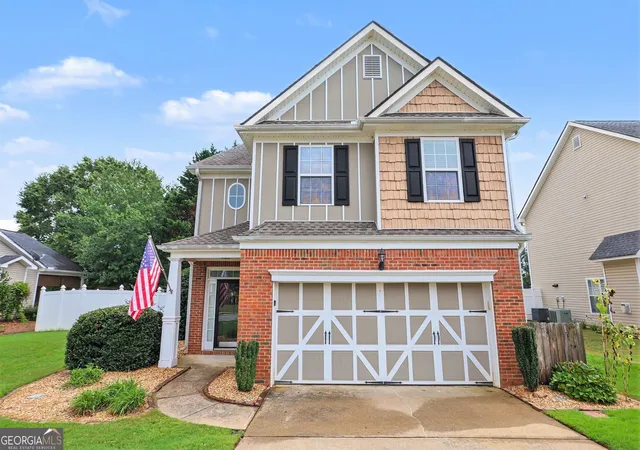 Photo 1 of Single family home for sale at 211 Meadow Run, Carrollton, GA 30116 | MLS# 10813389 | Listing updated on 2026-09-12