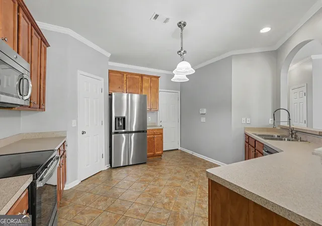 Photo 4 of Single family home for sale at 211 Meadow Run, Carrollton, GA 30116 | MLS# 10813389 | Listing updated on 2026-09-12