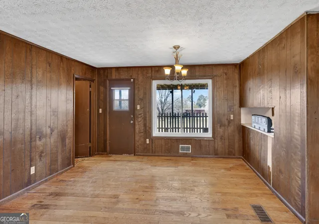 4th image of 2324 Wilson Rd Nw, Conyers, GA 30012 | MLS# 10708024