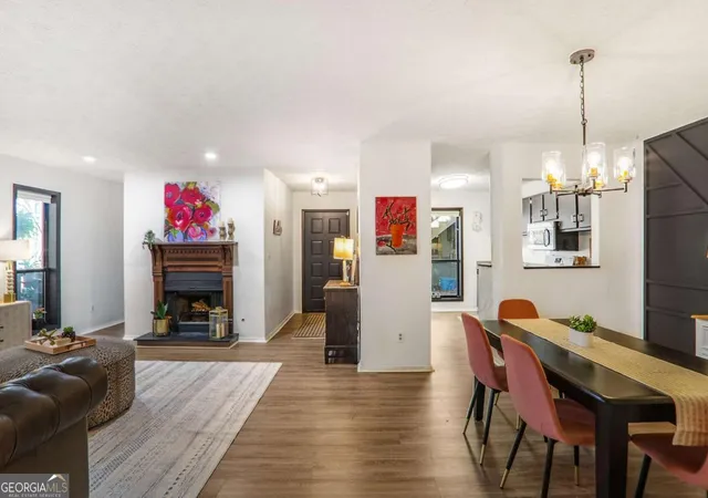 Photo 2 of Condo for sale at 210 Woodcliff Dr, Sandy Springs, GA 30350 | MLS# 10818721 | Listing updated on 2026-08-21
