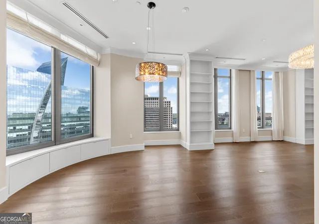 Homes for sale in Atlanta, GA | 3376 Peachtree Rd Ne #35A, Atlanta, GA 30326 | MLS# 10710450