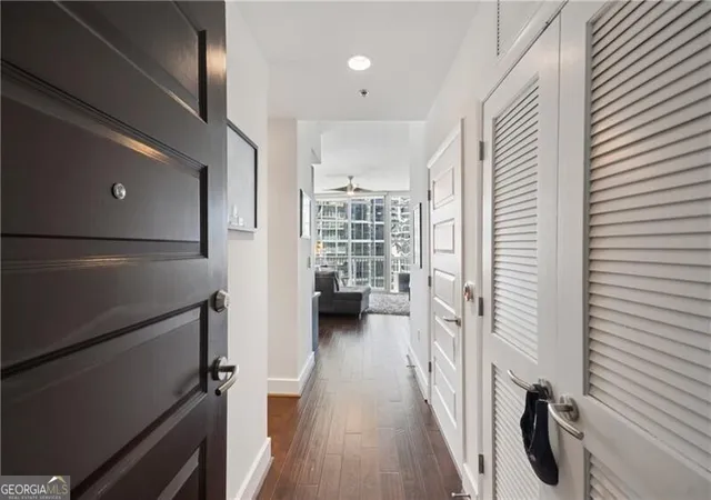 3rd image of 1080 Peachtree St Ne #1307, Atlanta, GA 30309 | MLS# 10766616