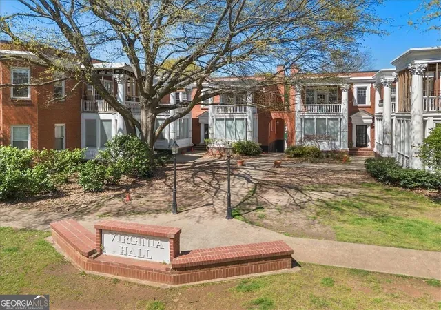 Homes for sale in Atlanta, GA | 878 Ne Briarcliff Rd Ne #B2, Atlanta, GA 30306 | MLS# 10686103
