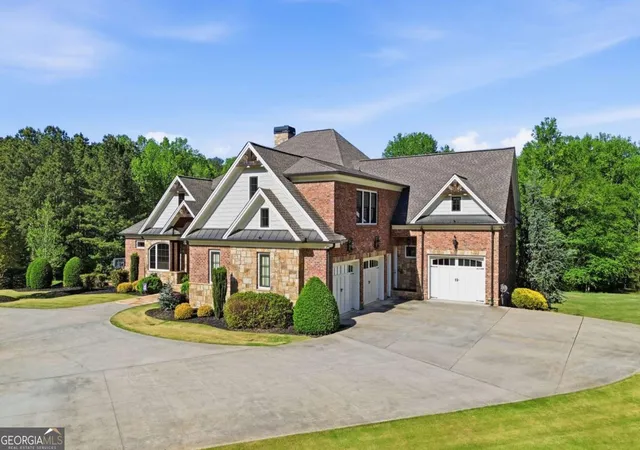 Photo 2 of Mansion for sale at 680 Gaddis Rd, Canton, GA 30115 | MLS# 10760630 | Listing updated on 2026-09-17