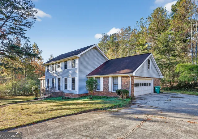 2nd image of 3927 Scarlet Ohara Dr, Ellenwood, GA 30294 | MLS# 10643131