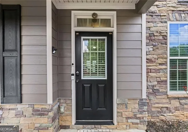 Photo 4 of Single family home for sale at 1125 Acorn Oak Dr, Lawrenceville, GA 30045 | MLS# 10823114 | Listing updated on 2026-10-05