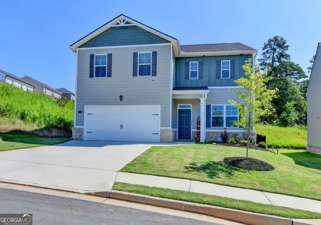Photo 2 of Single family home for sale at 147 Storm Ln, Hoschton, GA 30548 | MLS# 10797581 | Listing updated on 2026-09-28