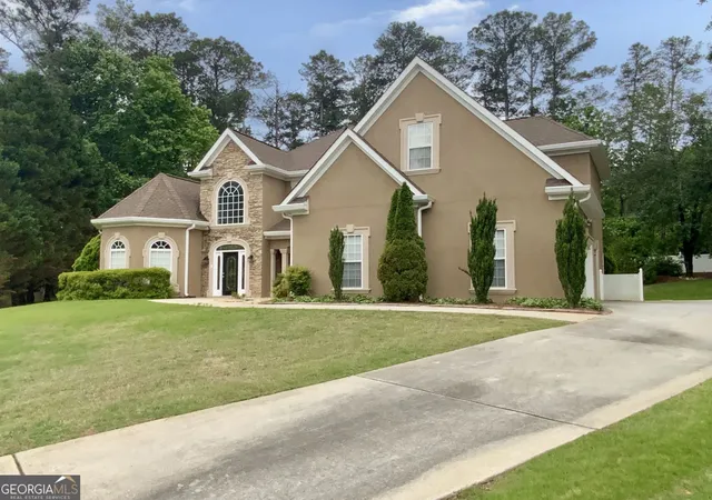Photo 3 of Single family home for sale at 30 Citron Ct, Sharpsburg, GA 30277 | MLS# 10760197 | Listing updated on 2026-09-17