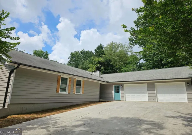 Homes for sale in Cumming, GA | 7135 Jonsway, Cumming, GA 30041 | MLS# 10787034