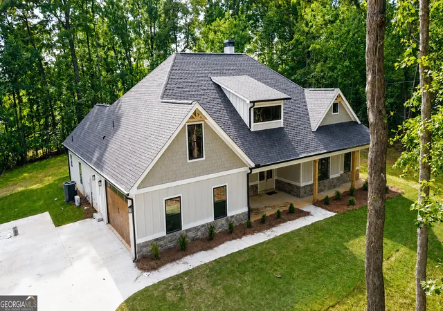 3rd image of 214 Signing Tree Trl, Clarkesville, GA 30523 | MLS# 10825952