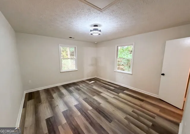Photo 3 of Single family home for sale at 9315 Dogwood Pl, Gainesville, GA 30506 | MLS# 10791656 | Listing updated on 2026-10-30