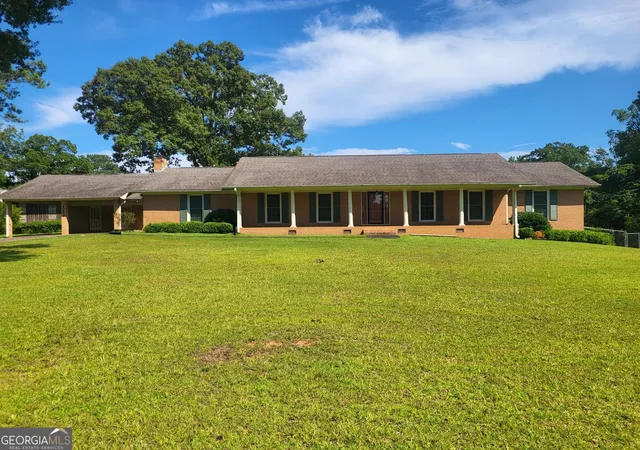 1st image of 1210 25th St, Valley, AL 36854 | MLS# 10815495