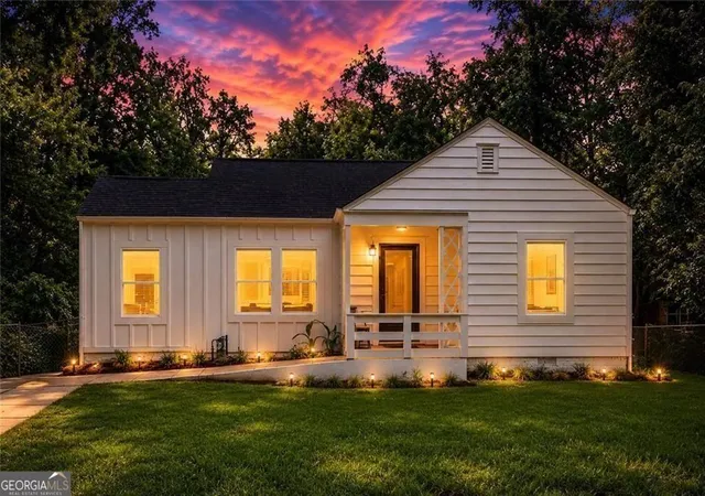 Photo 1 of Single family home for sale at 2130 Donald Lee Hollowell Pkwy Nw, Atlanta, GA 30318 | MLS# 10824710 | Listing updated on 2026-08-26
