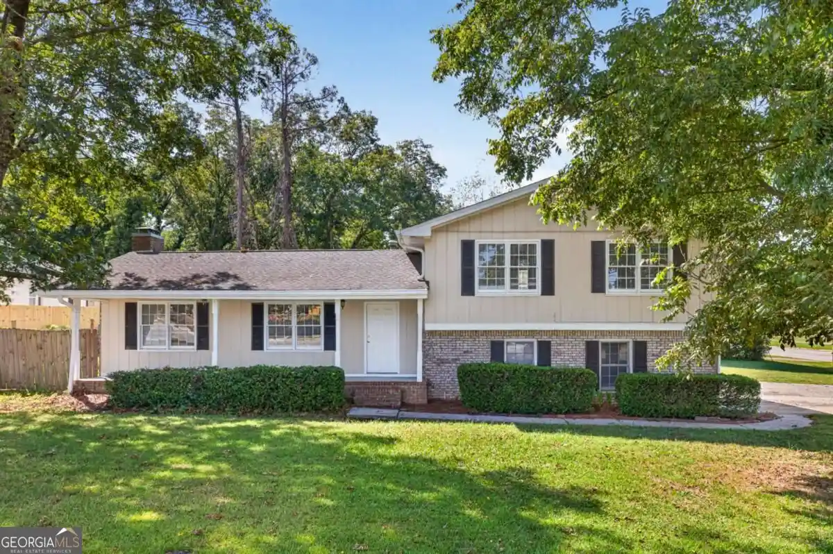 Photo 1 of Single family home for sale at 1021 Grayson Hwy, Lawrenceville, GA 30046 | MLS# 10857768 | Listing updated on 2026-10-29