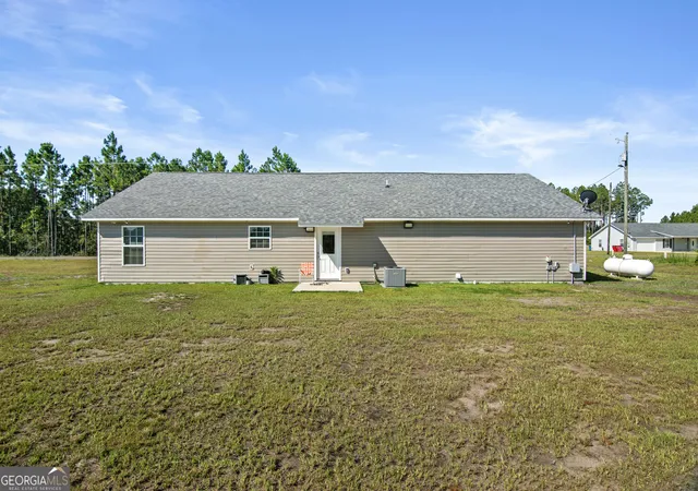 Homes for sale in Waynesville, GA | 88 Hawks Landing Run, Waynesville, GA 31566 | MLS# 10803140