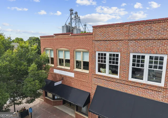 Photo 3 of Condo for sale at 221 W Jefferson St, Madison, GA 30650 | MLS# 10817769 | Listing updated on 2026-08-17