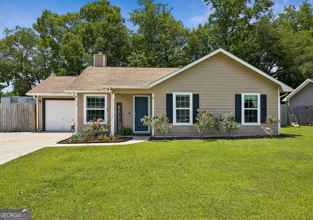 Homes for sale in Kingsland, GA | 112 Honeysuckle Rd, Kingsland, GA 31548 | MLS# 10773435