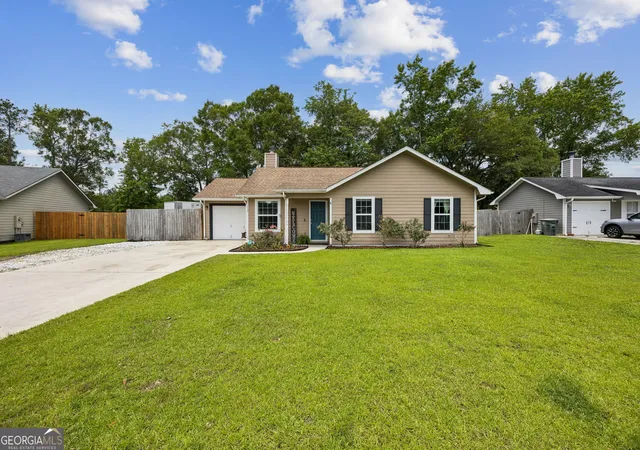 Homes for sale in Kingsland, GA | 112 Honeysuckle Rd, Kingsland, GA 31548 | MLS# 10773435