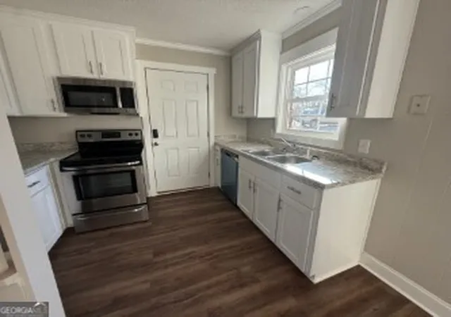 Photo 4 of Single family home for sale at 3 Henry St, Statesboro, GA 30458 | MLS# 10663021 | Listing updated on 2026-01-14