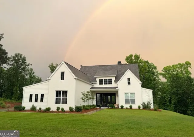 3rd image of 255 Ne Chimney Rock Trl Ne, Milledgeville, GA 31061 | MLS# 10769569