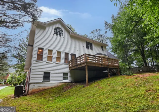 Photo 3 of Sale Pending at 4964 Oak Leaf Ter, Stone Mountain, GA 30087 | MLS# 10790802 | Listing updated on 2026-09-17