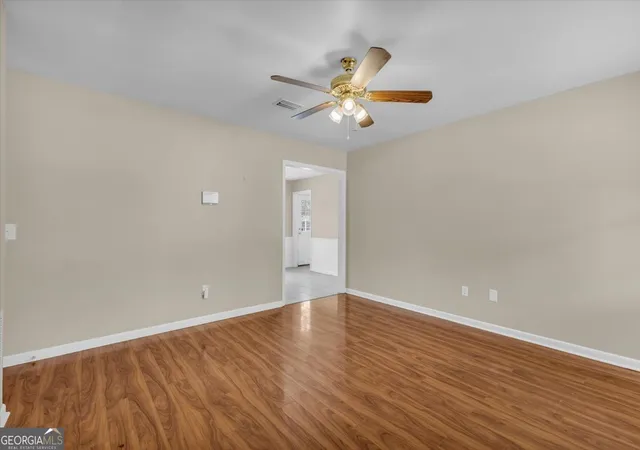 Photo 4 of Single family home for sale at 121 Deerwood Ct, Hinesville, GA 31313 | MLS# 10706503 | Listing updated on 2026-09-18