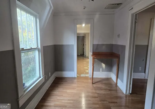 Photo 4 of Single family home for sale at 415 King Arnold St, Hapeville, GA 30354 | MLS# 10832992 | Listing updated on 2026-08-26