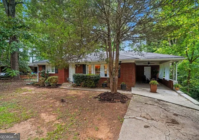 Photo 3 of Single family home for sale at 1657 Mcclelland Ave, East Point, GA 30344 | MLS# 10824400 | Listing updated on 2026-08-30