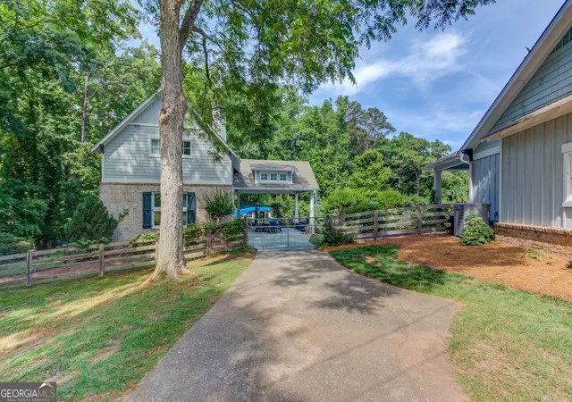 2nd image of 5741 Shadburn Ferry Rd, Buford, GA 30518 | MLS# 10773255