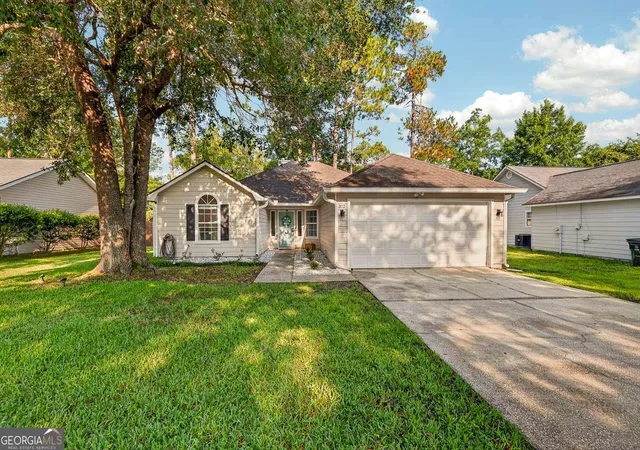 1st image of 312 E Hallowes Dr, Saint Marys, GA 31558 | MLS# 10798098