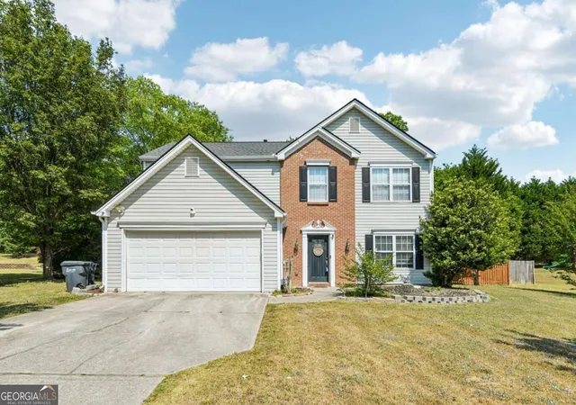 Photo 1 of Single family home for sale at 441 Crested View Dr, Loganville, GA 30052 | MLS# 10740380 | Listing updated on 2026-09-03