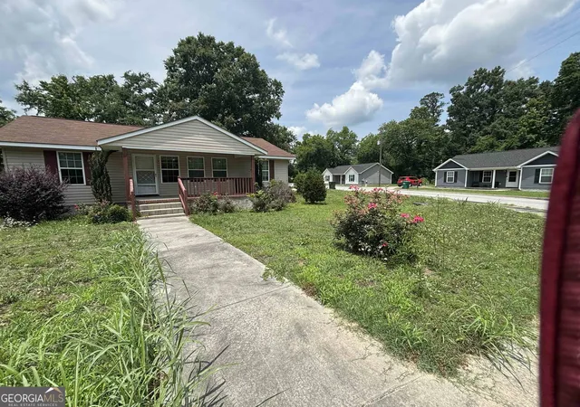2nd image of 431 2nd St, Thomson, GA 30824 | MLS# 10775005