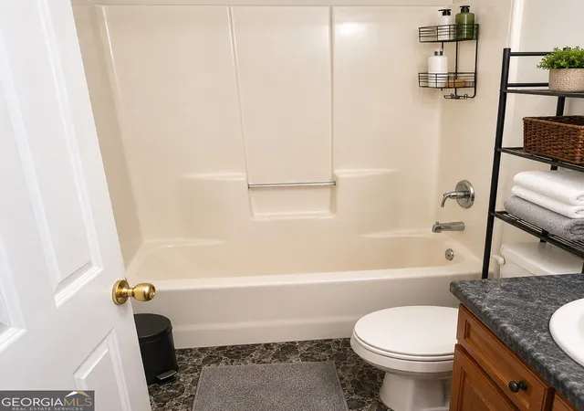 4th image of 47 Walnut St, Mc Rae Helena, GA 31055 | MLS# 10807820