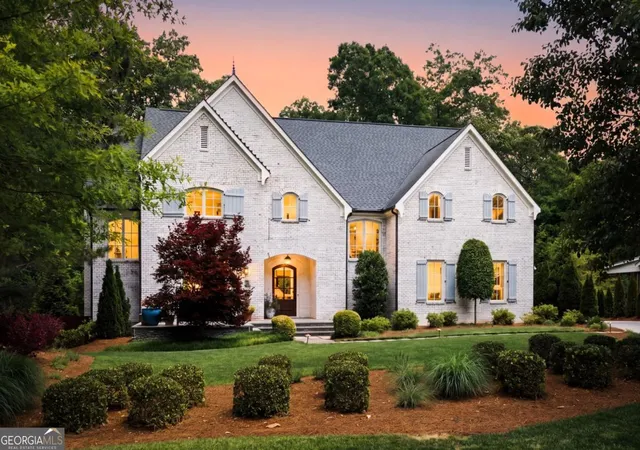 3rd image of 6321 Hunting Creek Rd, Sandy Springs, GA 30328 | MLS# 10761450
