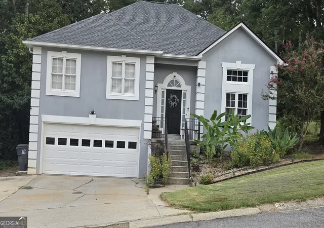 Photo 2 of Single family home for sale at 1475 Yorktown Dr, Lawrenceville, GA 30043 | MLS# 10836227 | Listing updated on 2026-09-14