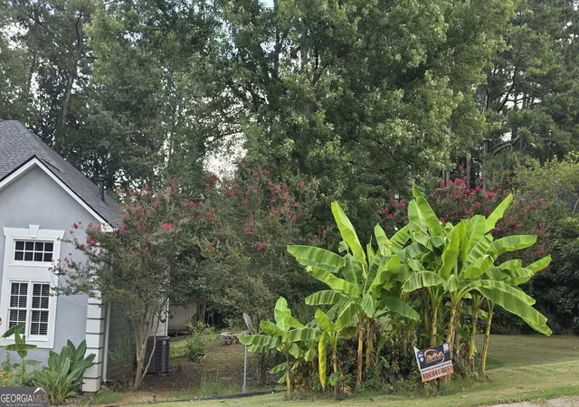 Photo 3 of Single family home for sale at 1475 Yorktown Dr, Lawrenceville, GA 30043 | MLS# 10836227 | Listing updated on 2026-09-14