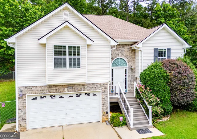 Homes for sale in Villa Rica, GA | 476 W West Wind Dr, Villa Rica, GA 30180 | MLS# 10774061
