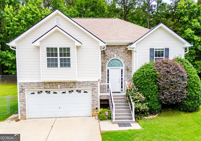 Homes for sale in Villa Rica, GA | 476 W West Wind Dr, Villa Rica, GA 30180 | MLS# 10774061