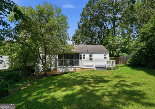 Photo 4 of Single family home for sale at 1347 Chalmette Dr Ne, Atlanta, GA 30306 | MLS# 10831127 | Listing updated on 2026-10-03
