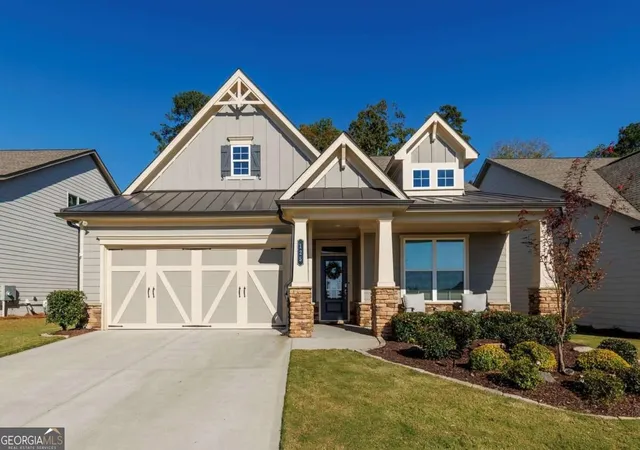 Photo 1 of Single family home for sale at 125 Hickory Blfs Pkwy, Canton, GA 30114 | MLS# 10879432 | Listing updated on 2026-10-28