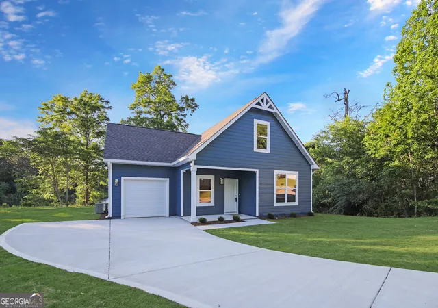 Homes for sale in Hogansville, GA | 201 Duck Walk Wy, Hogansville, GA 30230 | MLS# 10794009