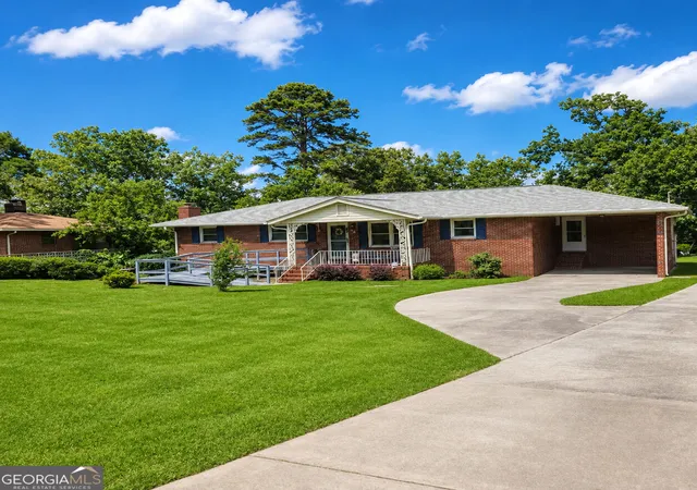 Photo 1 of Single family home for sale at 116 Maple Dr, Augusta, GA 30907 | MLS# 10802067 | Listing updated on 2026-09-10