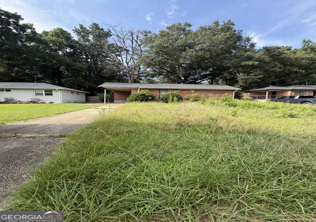Photo 1 of Single family home for sale at 3272 Glenco Dr, Decatur, GA 30032 | MLS# 10826808 | Listing updated on 2026-08-29