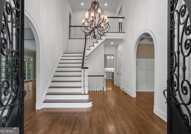 3rd image of 1235 W Garmon Rd Nw, Sandy Springs, GA 30327 | MLS# 10730169