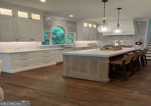 5th image of 1235 W Garmon Rd Nw, Sandy Springs, GA 30327 | MLS# 10730169